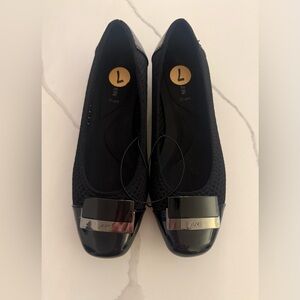 Anne Klein iFlex Womens Black Square Toe Buckle Patent Cap Toe Ballet Flats 7